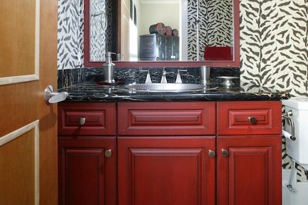Small Bathroom 1