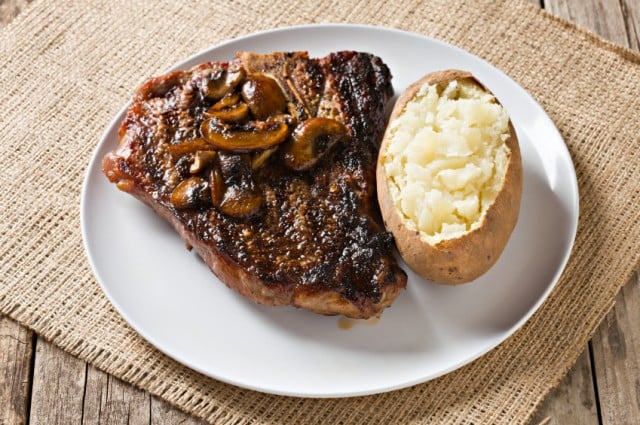 Steak With Burgundy Mushroom Sauce