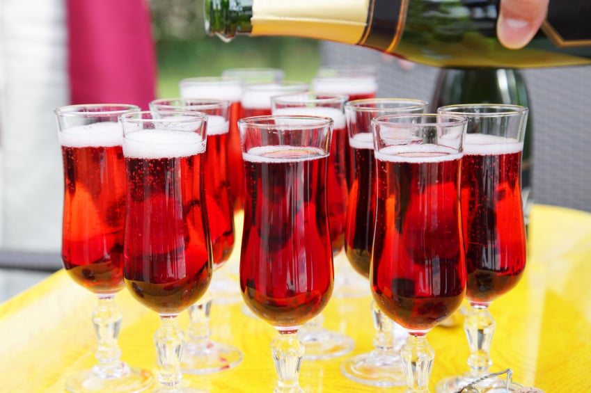red wine spritzer cocktails