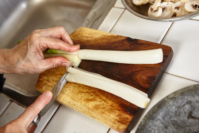 Cutting leeks, mushrooms