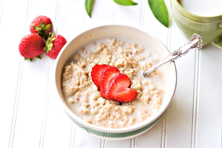 oatmeal with strawberries