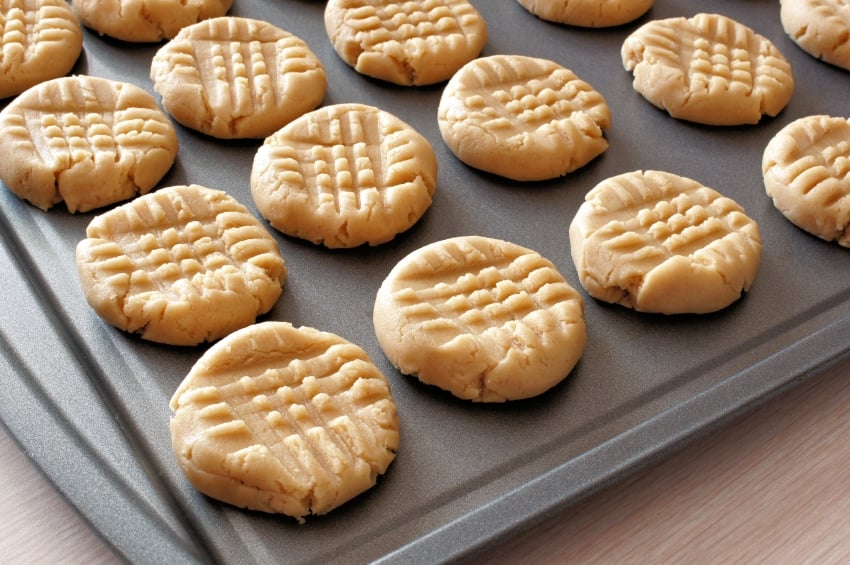 portions of peanut butter cookie dough with crosshatch