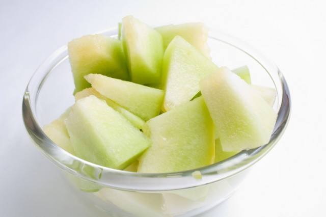 honeydew pieces in a bowl