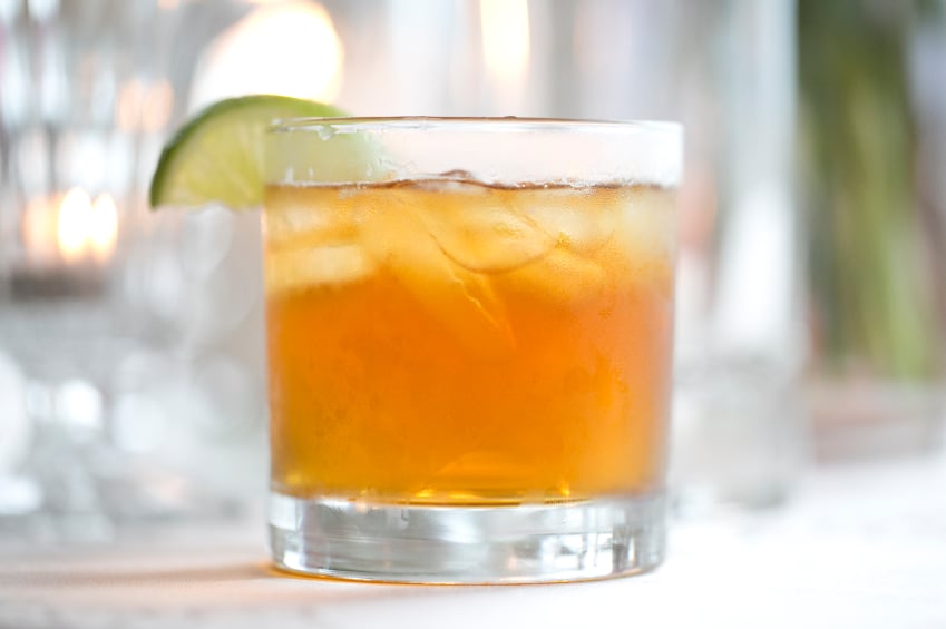 ginger beer, lime, cocktail