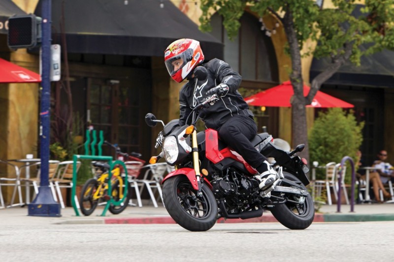 14_Grom_Act_03