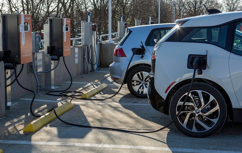 DC Fast Charge BMW i3 VW e-golf