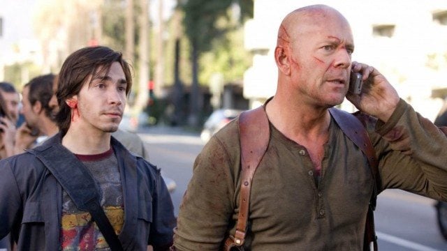 Justin Long and Bruce Willis in 'Live Free or Die Hard'