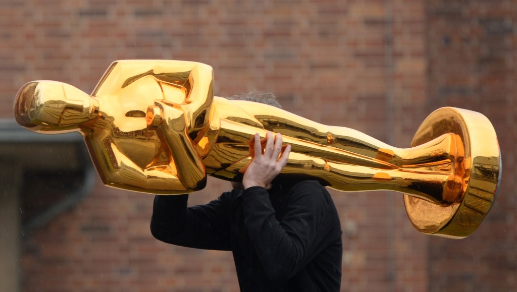 giant Oscar statue