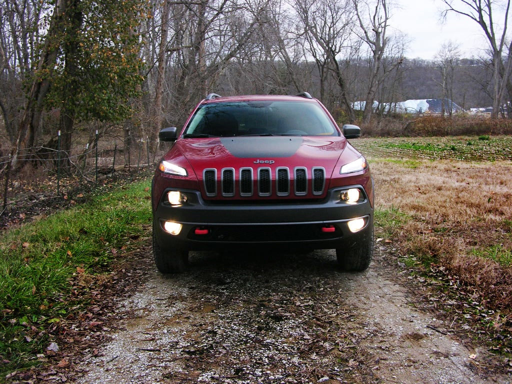2016 Jeep Cherokee Trailhawk Review: A Wrangler for the ...