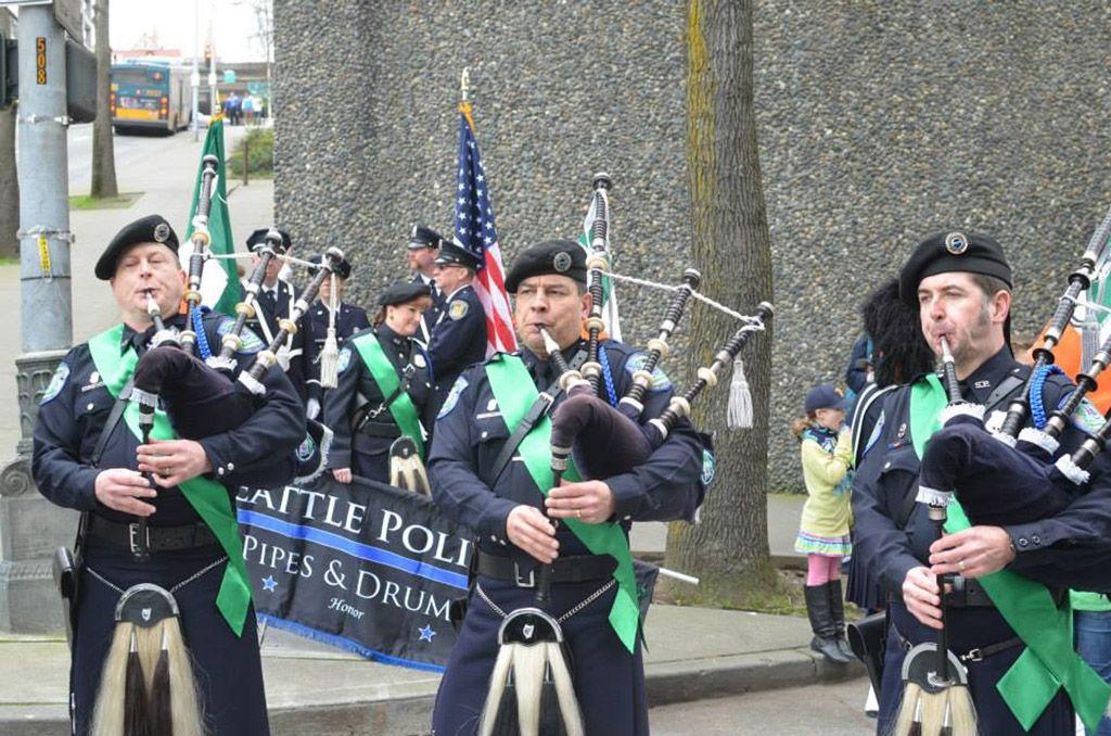 men playing bagpipes at the St. Patrick's Day parade in Seattle