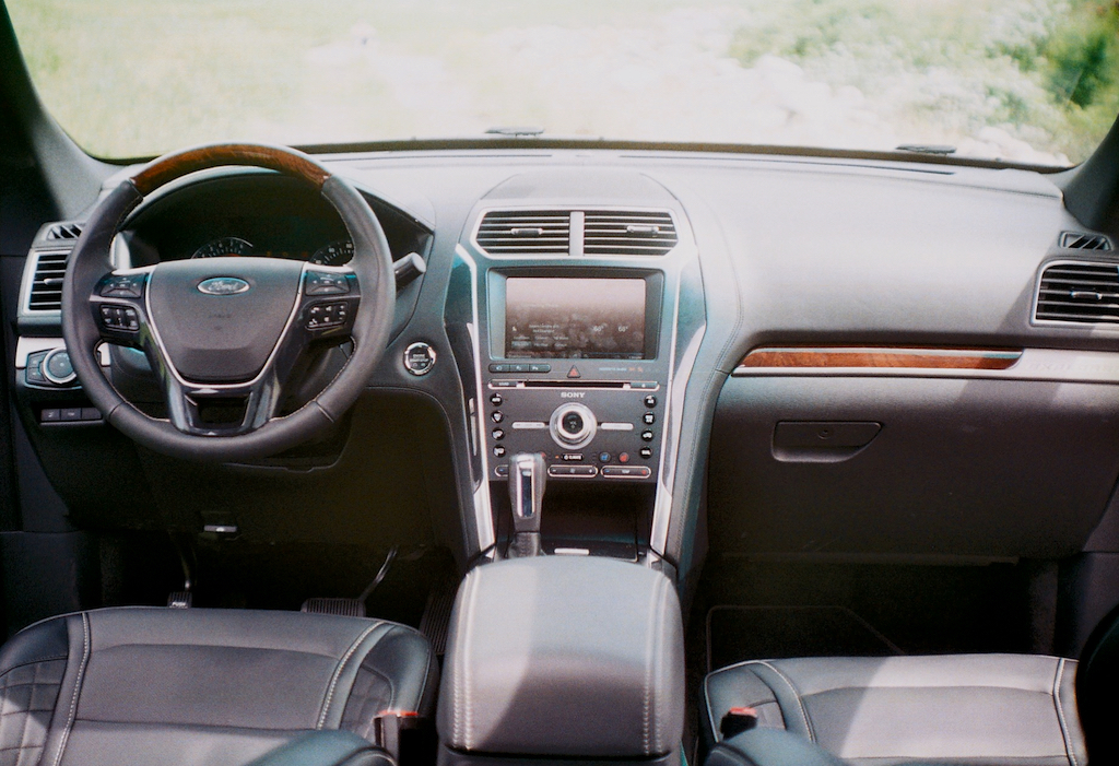 2016 Ford Explorer Platinum Ebony Black Interior