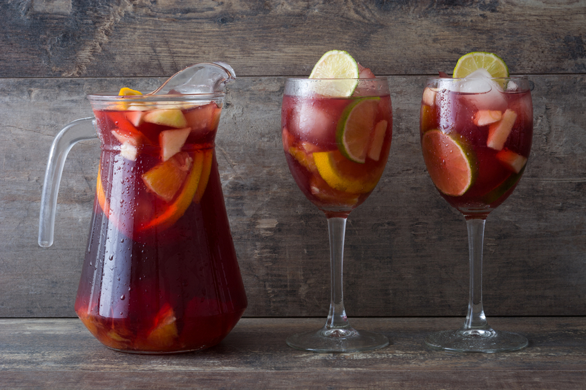 sangria with fruits