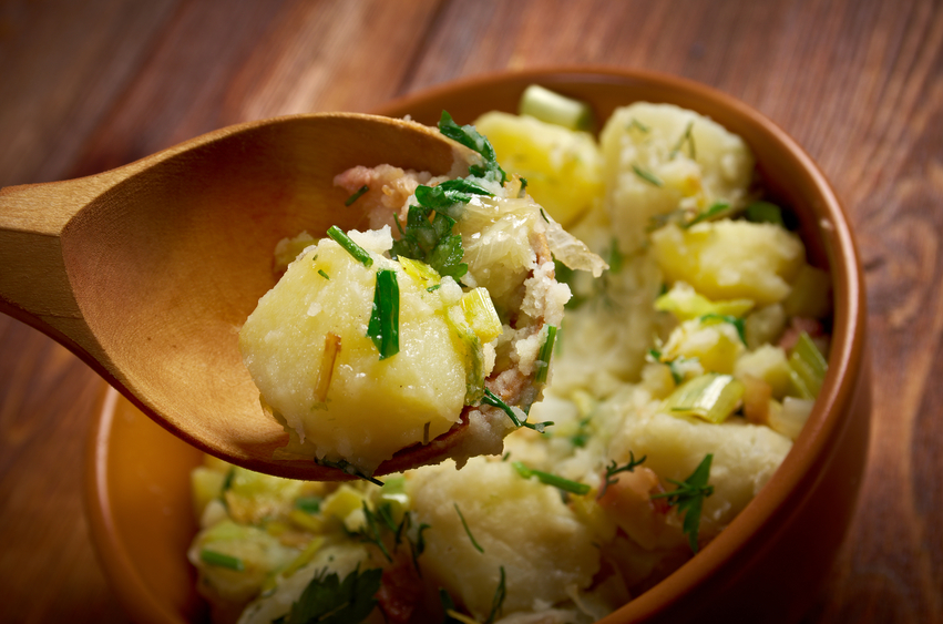 Kartoffelsalat in a bowl