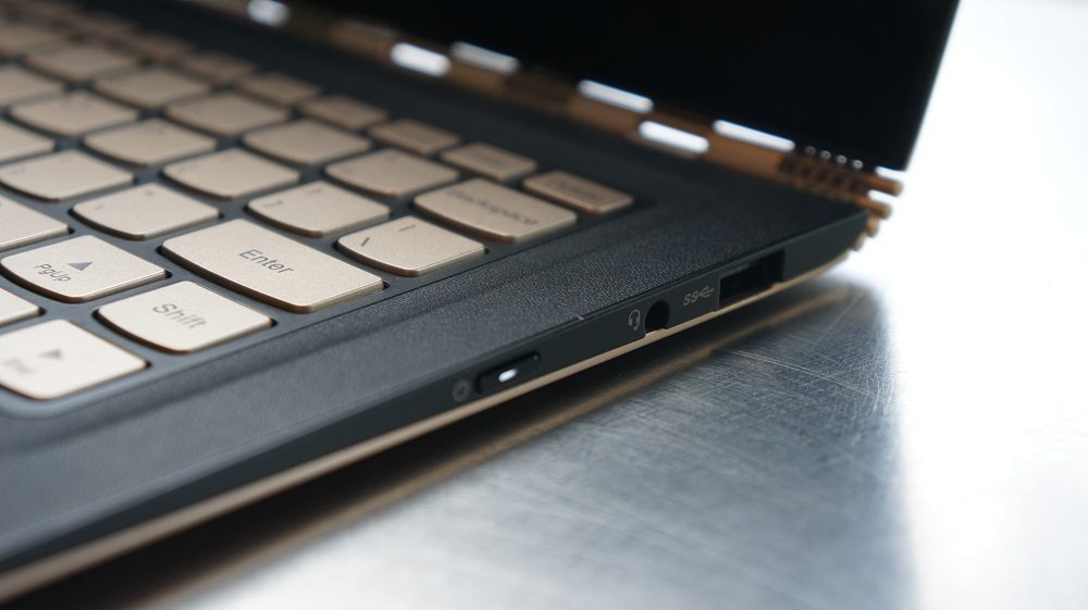 Lenovo Yoga 900s