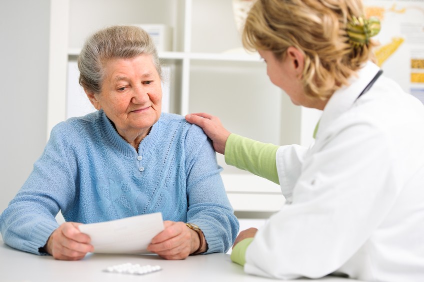 Patient tells the doctor about her health