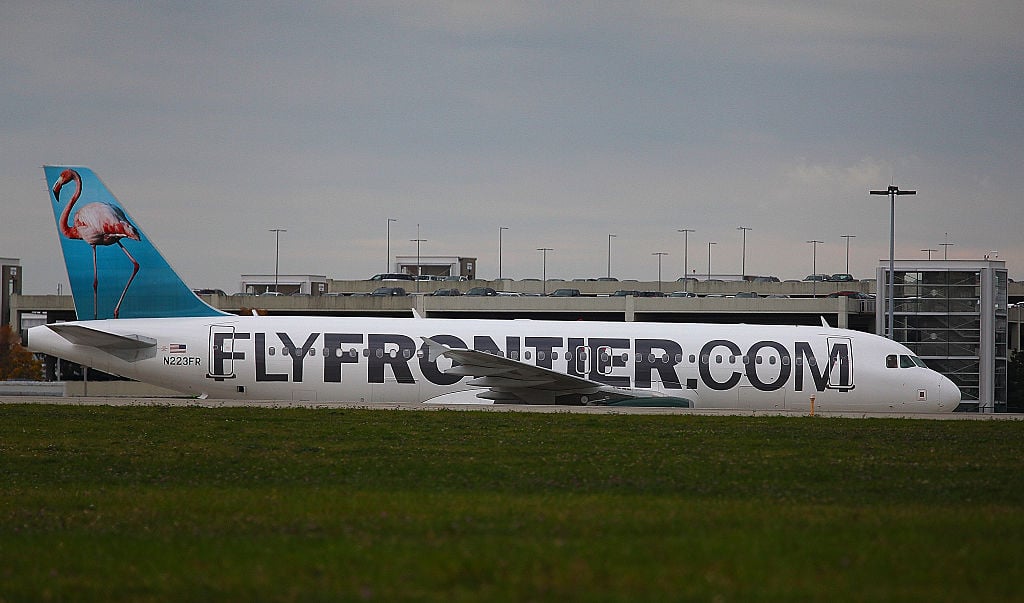 frontier airlines plane 