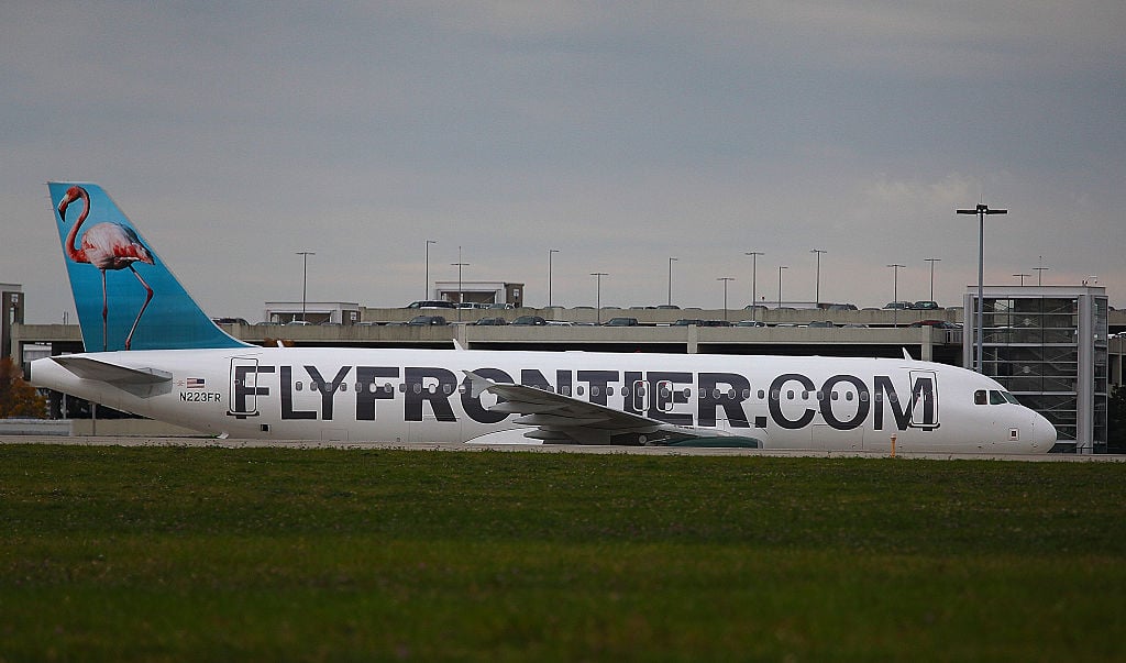 frontier airlines plane