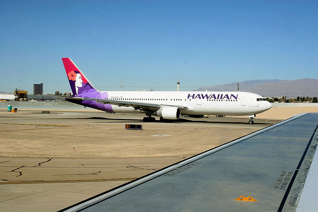 Hawaiian Airlines jet 