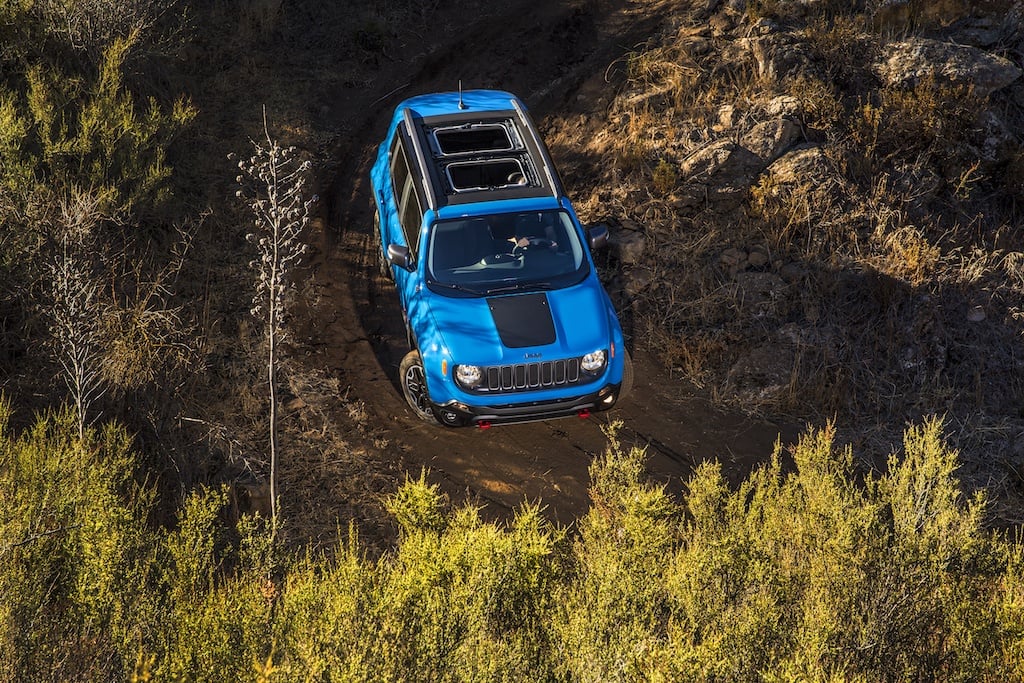 2016 Jeep Renegade with MySky roof 