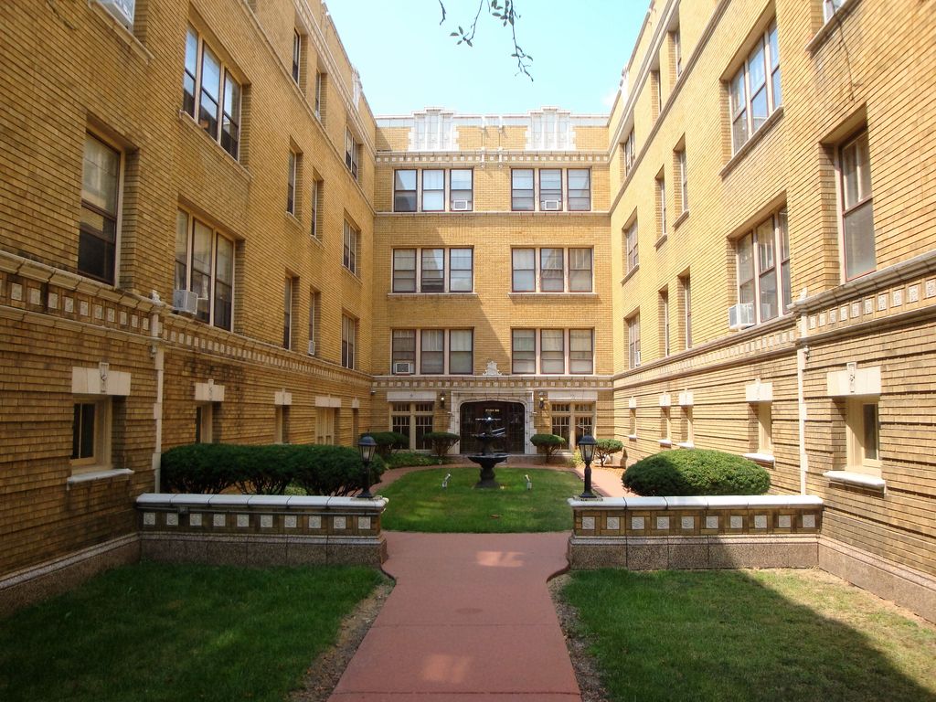 Apartment building courtyard 
