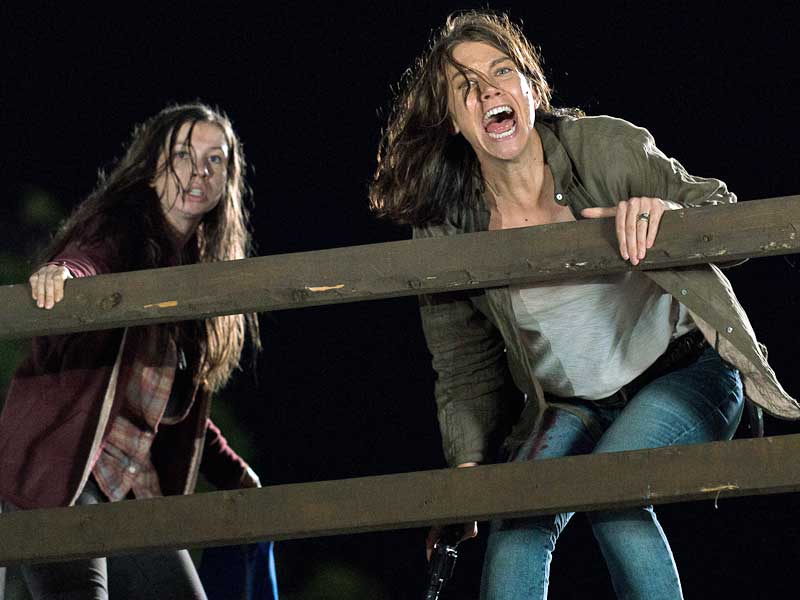 Enid and Maggie fight on the lookout tower in "No Way Out"