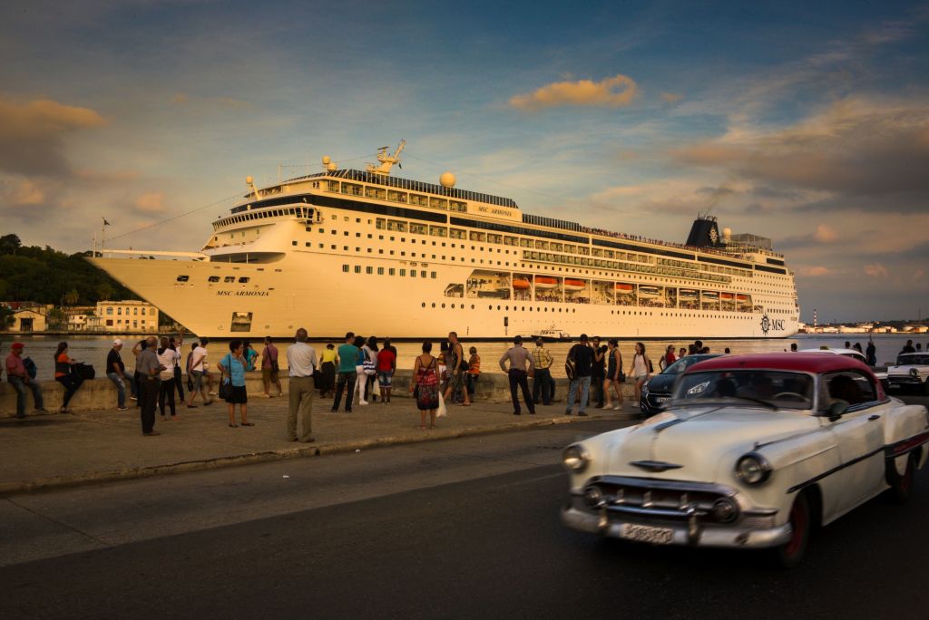 cruise ship