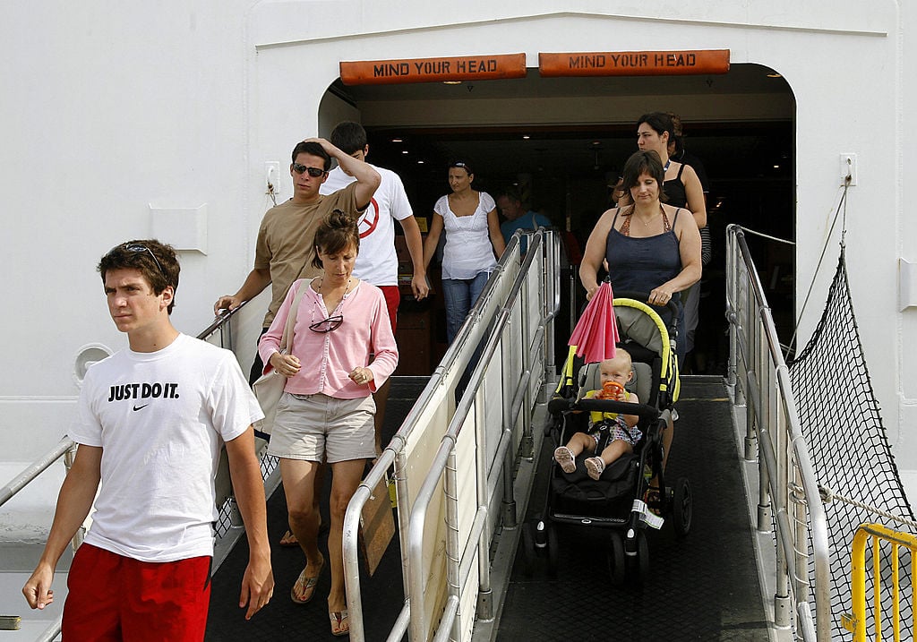 cruise ship passengers