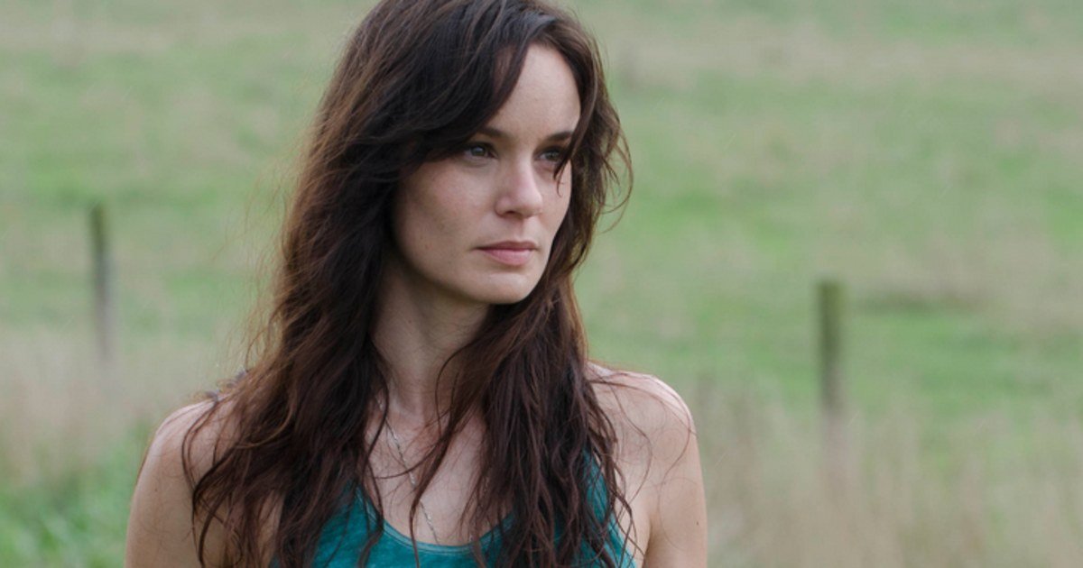 Lori on Hershel's farm in a scene from Season 2 of 'The Walking Dead'