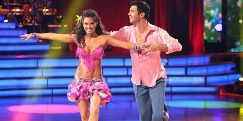 Tony Dovolani is leading Melissa Rycroft as they dance in Dancing with the Stars.