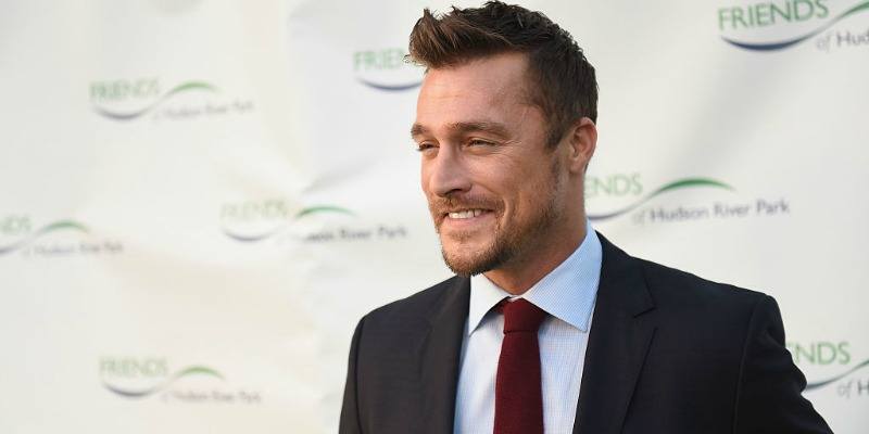 Chris Soules smiles on the red carpet.