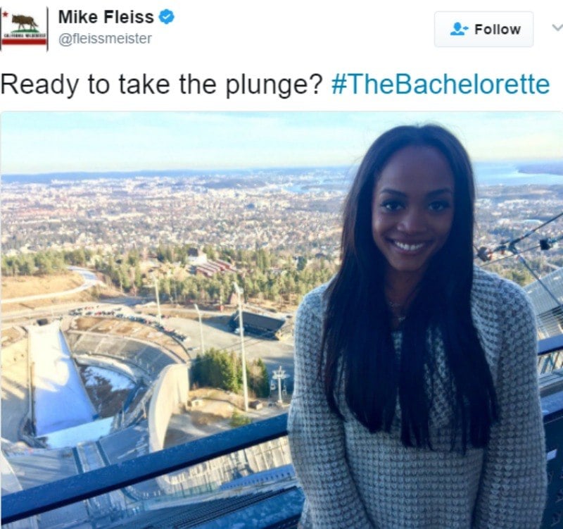 Thisi s a tweet of a picture of Rachel Lindsay smiling on a balcony.