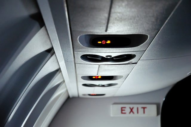 airplane, air vent