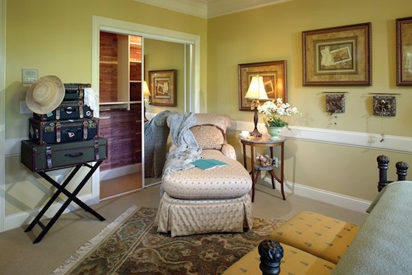 Chaise Lounge