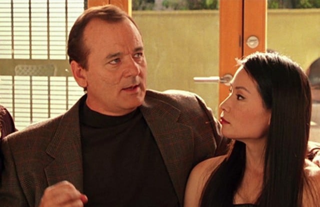 Bill Murray puts his arm around Lucy Liu in Charlie's Angels