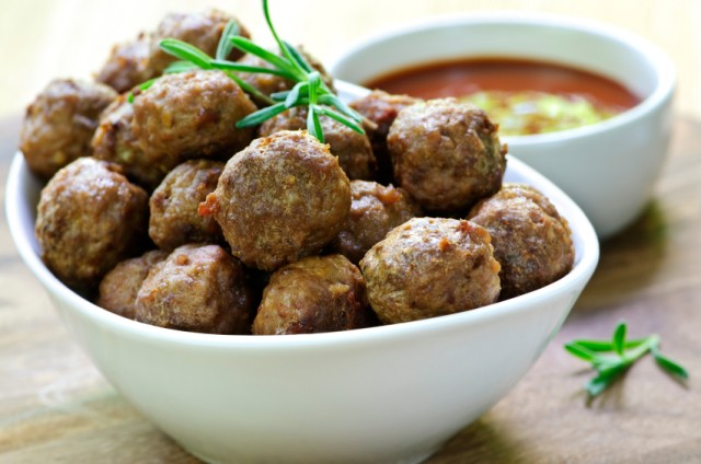 meatballs with sauce