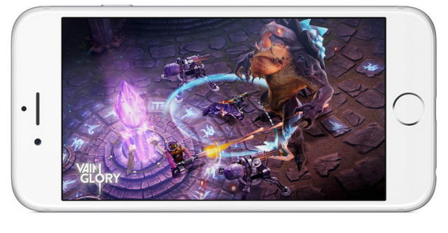 iPhone 6 with Vainglory game