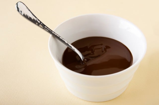 chocolate sauce