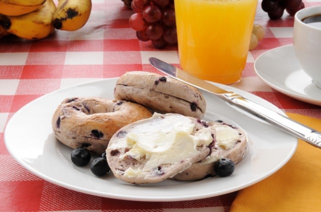 blueberry bagel
