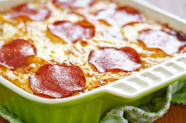 Biscuit pizza bake