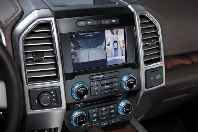 15FordF150_21