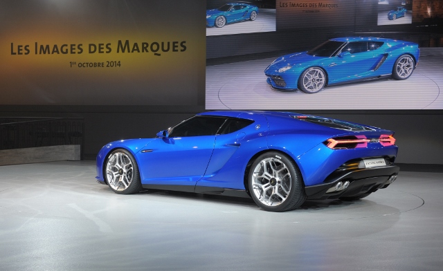 FRANCE-AUTO-SHOW-VOLKSWAGEN-LAMBORGHINI