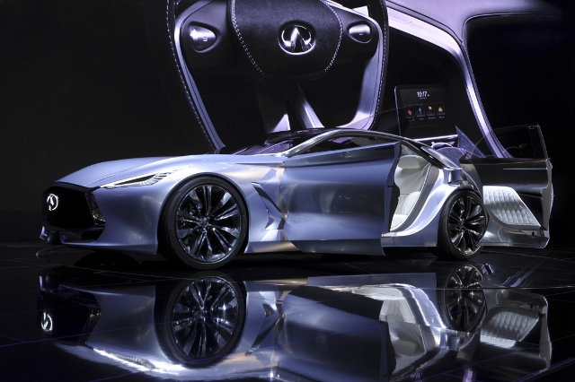 FRANCE-AUTO-SHOW-NISSAN