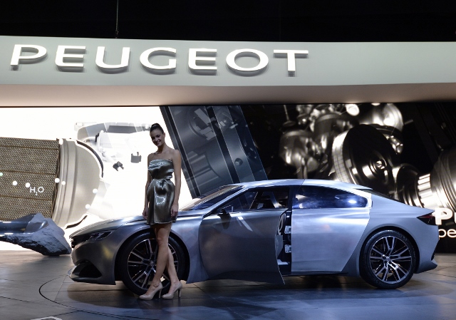 FRANCE-AUTO-SHOW-PEUGEOT