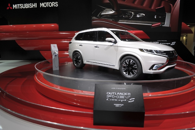 FRANCE-AUTO-SHOW-MITSUBISHI