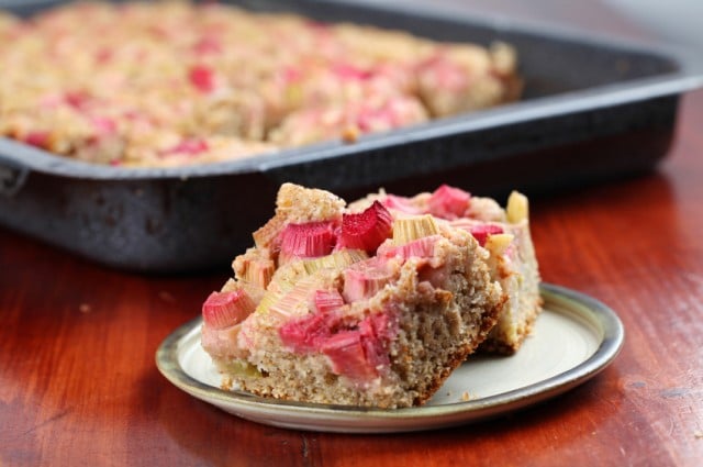 Rhubarb cake