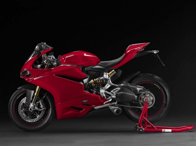 2015-ducati-1299-panigale-s-04-1