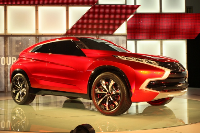 Los Angeles Hosts Annual Auto Show