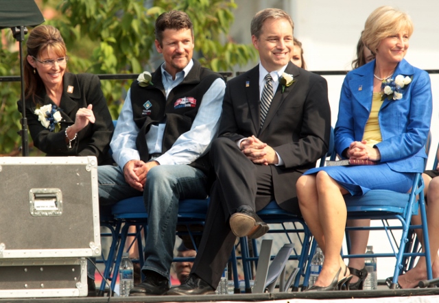 Sarah Palin Hands Over Power To Alaska's Lt. Gov. Sean Parnell