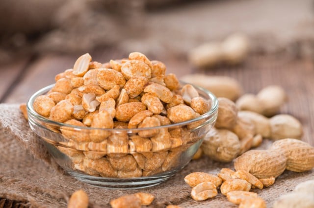 Peanuts (roasted and salted)