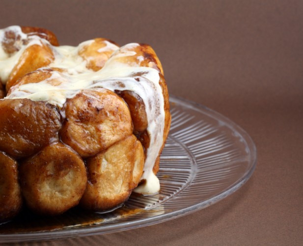 Cinnamon Monkey Bread, pull-apart bread, sticky buns